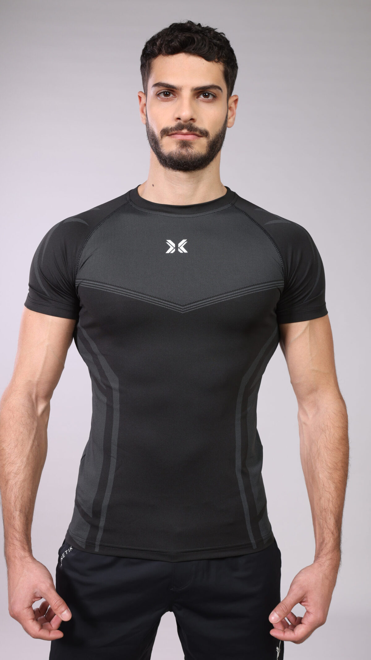 Geo Tshirt - Black and Grey - Body fit - Light weight - M2